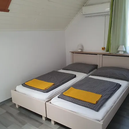 Casa de hóspedes Fonix Ueduelohaz Zamárdi