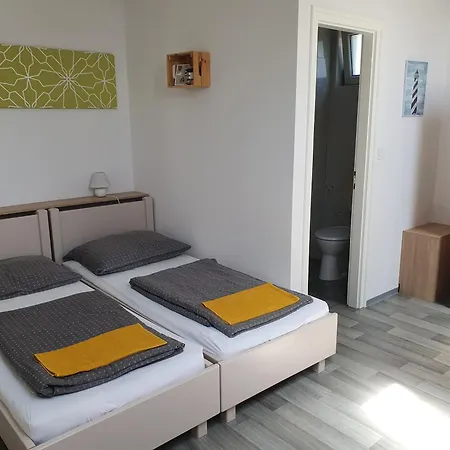 Fonix Ueduelohaz * Zamárdi